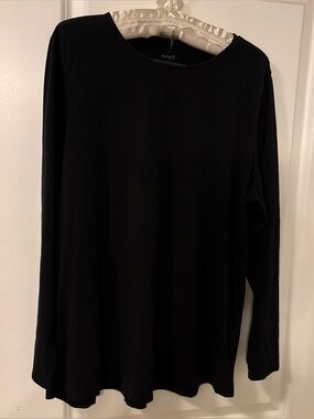 J. Jill Pima Stretch Cotton Shirttail Long Sleeve Tee in Black